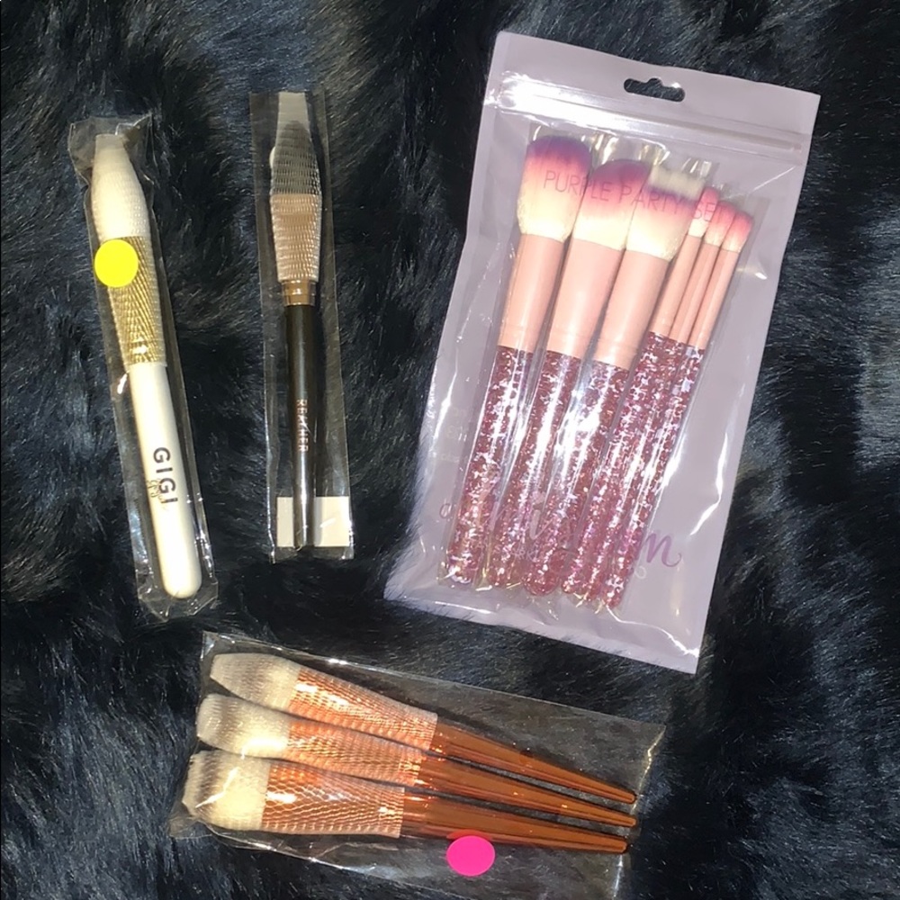 Make up brushes